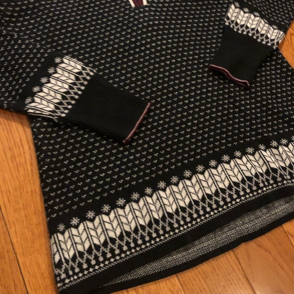 🖤Eddie Bauer woman’s Cozy Sweater Size Small🖤 - Picture 8 of 9